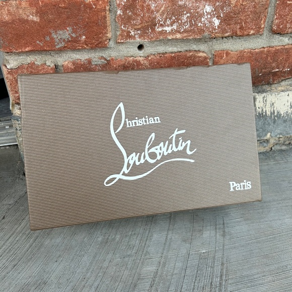 Louis Junior Spikes - Picture 2 of 4